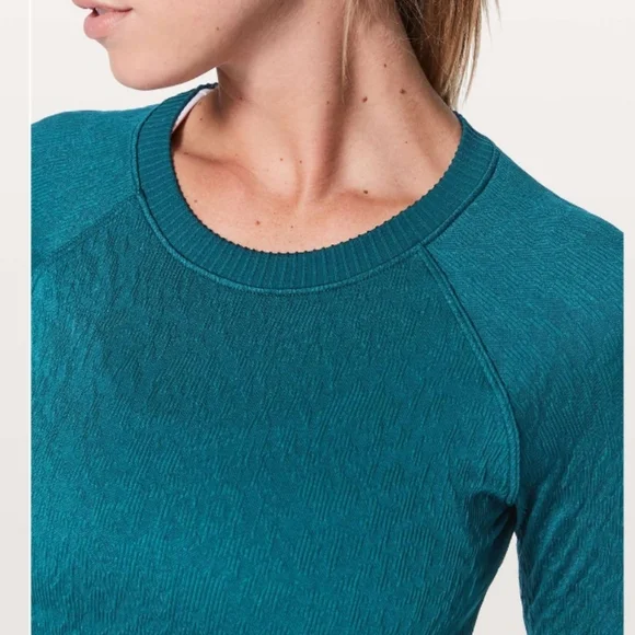 Lululemon Rest Less Pullover - Picture 4 of 11